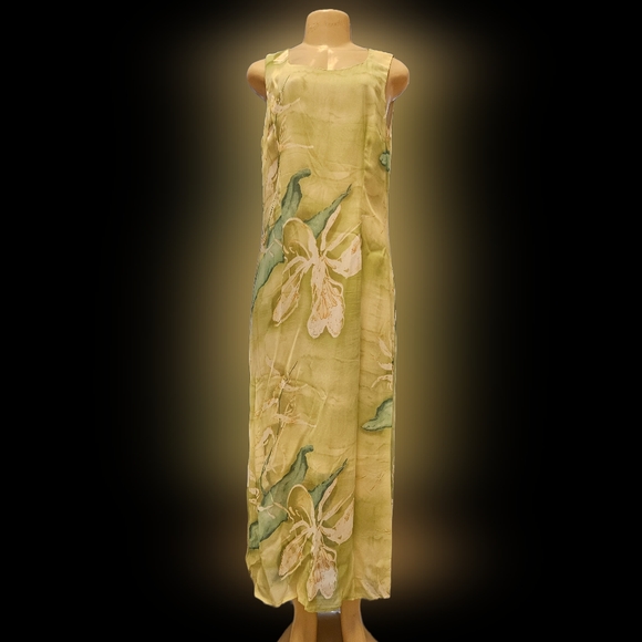 Floral Maxi Dress - Picture 8 of 8